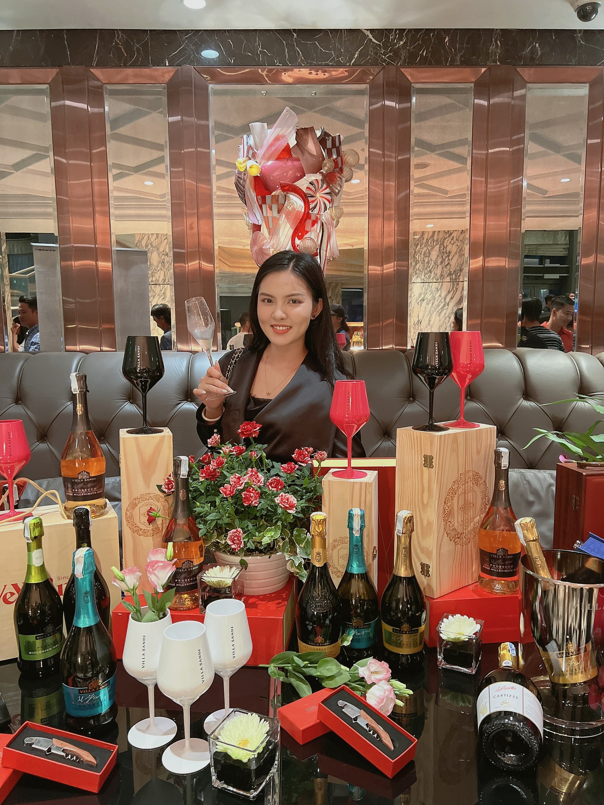RƯỢU PROSECCO LÀ GÌ VÀ CÁCH PHÂN BIỆT VỚI CHAMPAGNE
